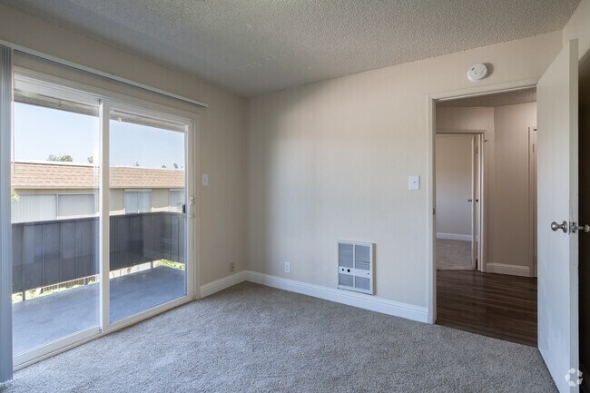 3BR, 2BA - Residence 3