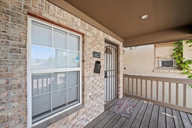 Photo - 1423-1423 S Meridian St Unidad 1423 S Meridian St