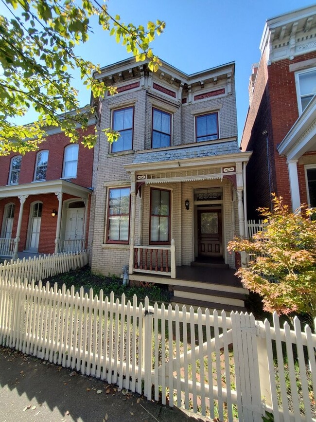 Building Photo - Spacious 2-Story Home In Historic Church H...