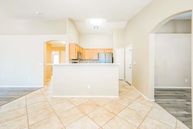 Photo - 803 S Chatsworth