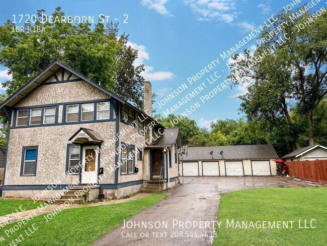 Building Photo - 1720 Dearborn St Unit 2