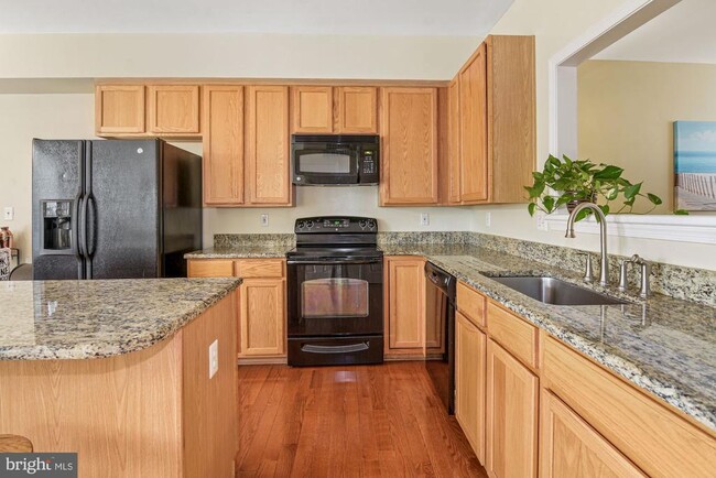 Photo - 29 Harbour Heights Dr