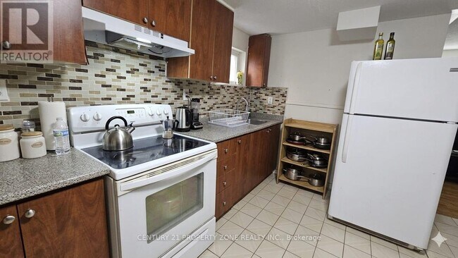Photo - 32 Petunias Rd