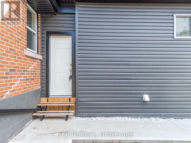 Photo - 124 Upper Paradise Rd