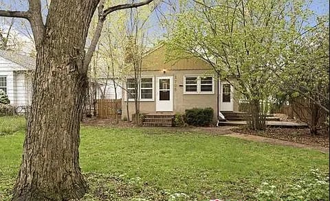 Building Photo - 2700 idaho