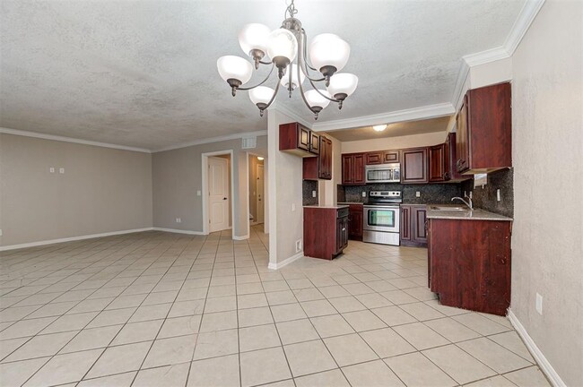Photo - 6419 NW 63rd St
