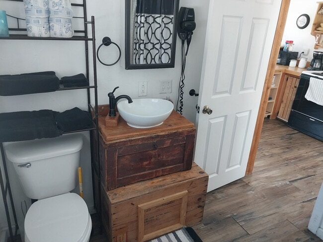 Photo - 10 Trista Ln