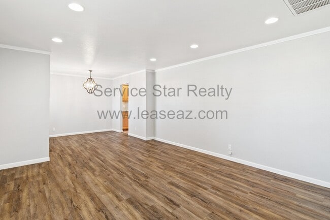 Photo - 6916 E Windsor Ave