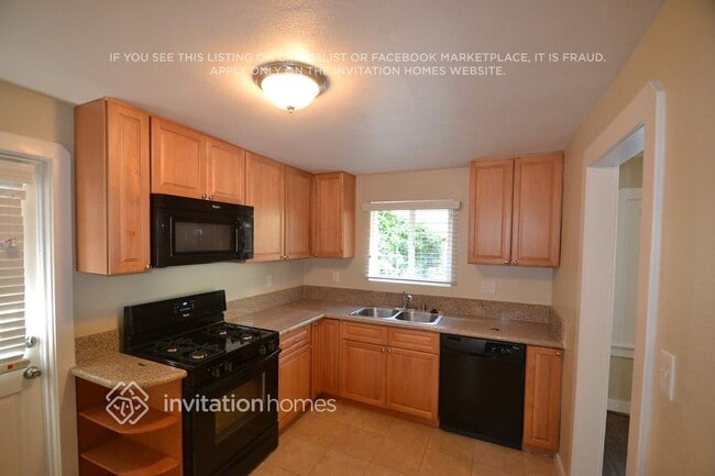 Photo - 10018 Silverton Ave