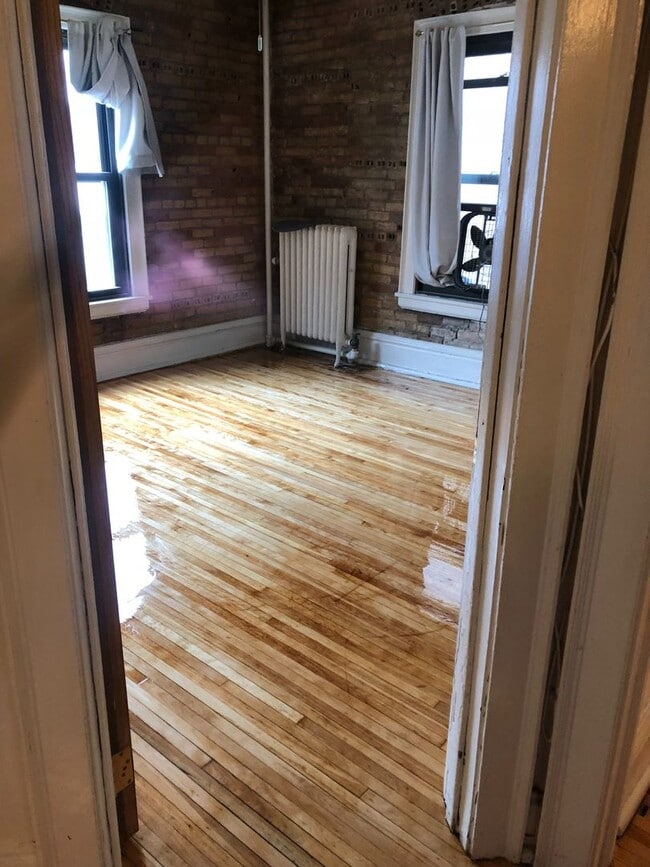 Photo - Downtown 2 bedroom Condo across from St. Thomas close to MCTC, UMN, MCAD . New hardwood floors