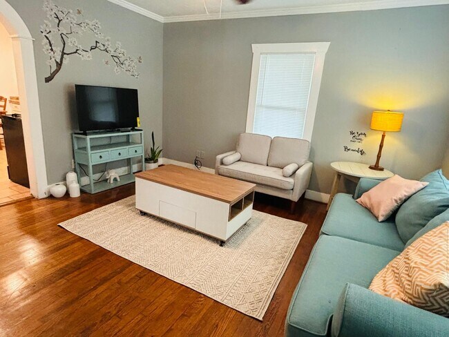 Photo - 3501 Maury St