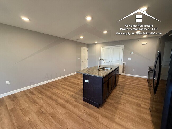 Photo - 2620 N Bluff St Unit 2620-101 North Bluff Street