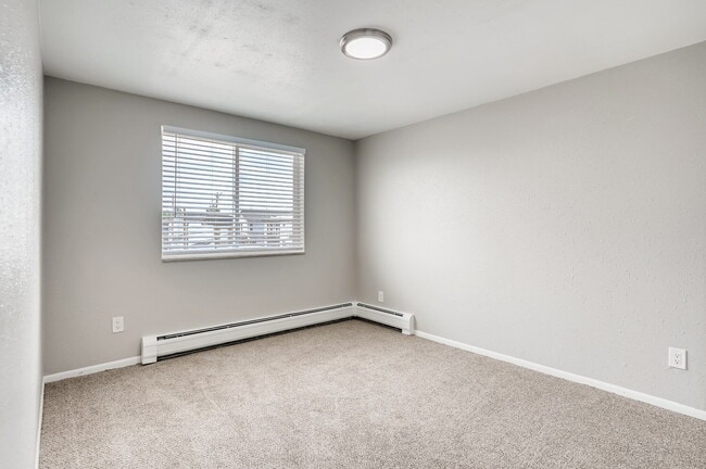 Photo - 3310 S Grant St Unit 203