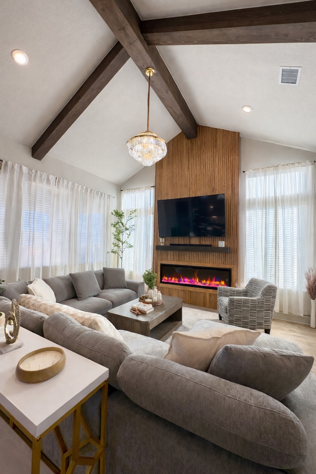 Building Photo - 275 Ginger St