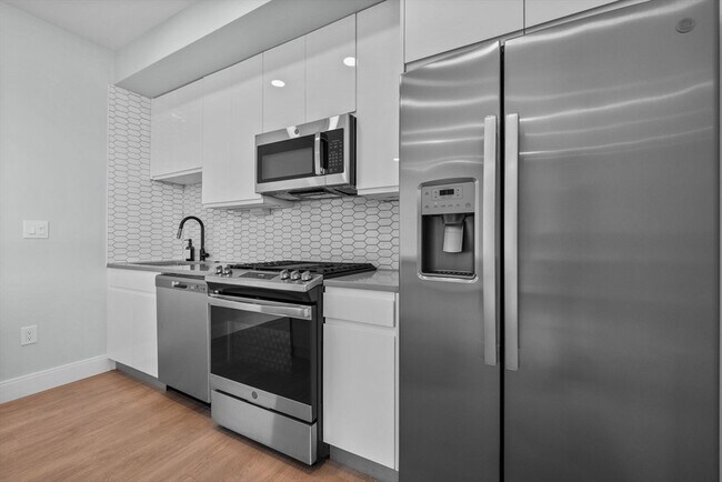 Photo - 277 Border St Condo Unit PH502