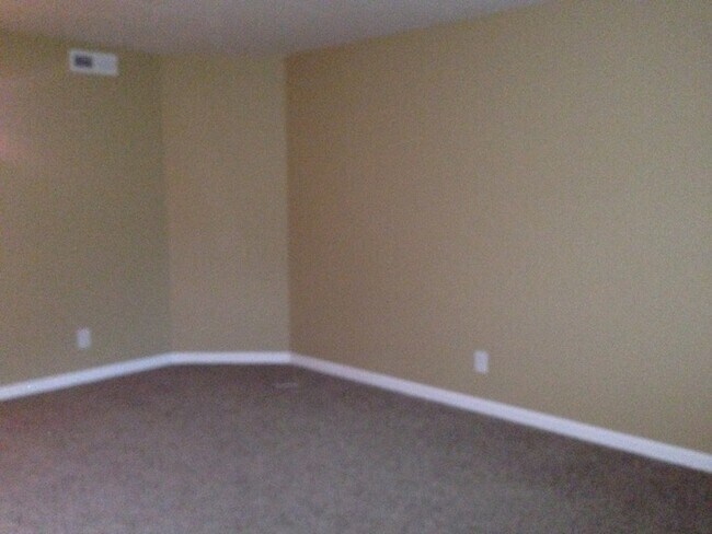Photo - Cute! 2-Bedroom with walk-out basement!