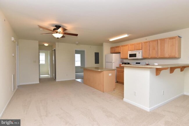 Photo - 1306 Caitlins Way