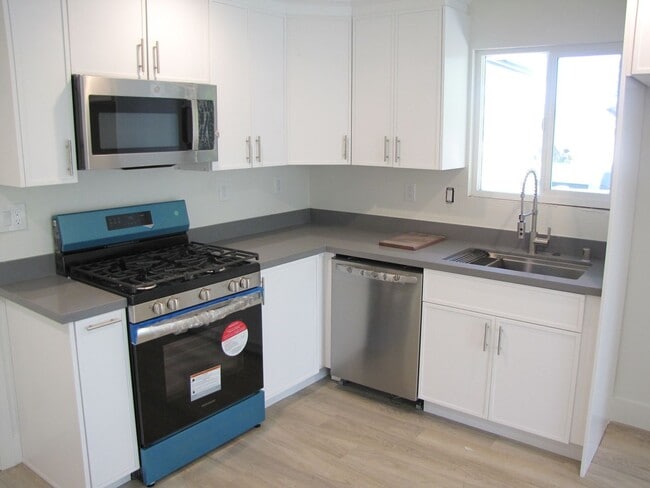 Photo - 3408 W Alpine Ave