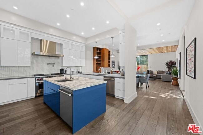 Building Photo - 1612 S Wooster St