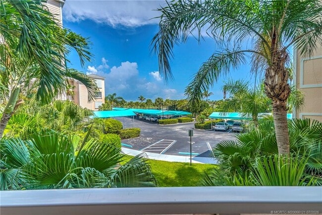 Photo - 5750 NE Island Cove Way Unidad 3203