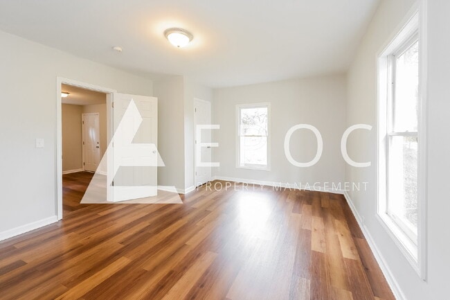 Photo - 615 Kivett St