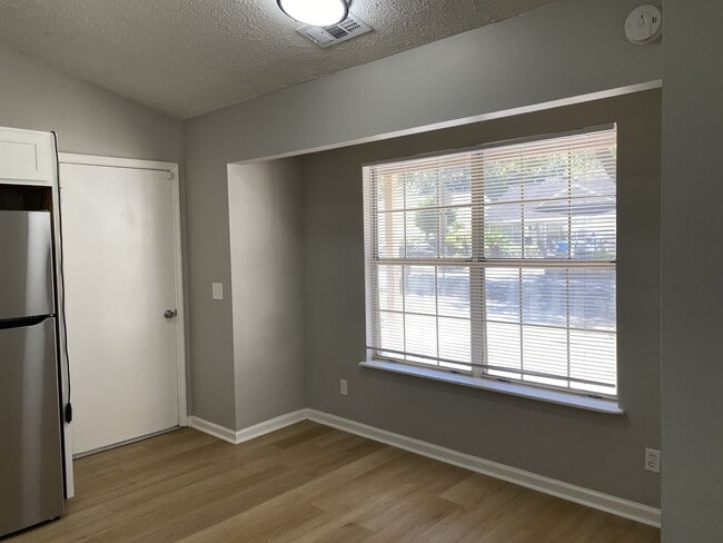 Photo - 136 Quail Hollow Dr