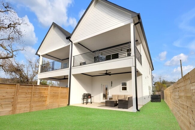 Photo - 6726 Dumble St