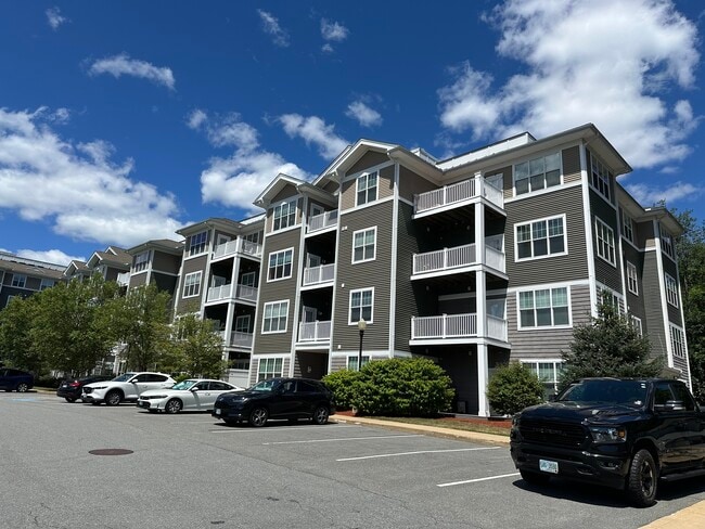 Building Photo - Orchard Overlook Rental