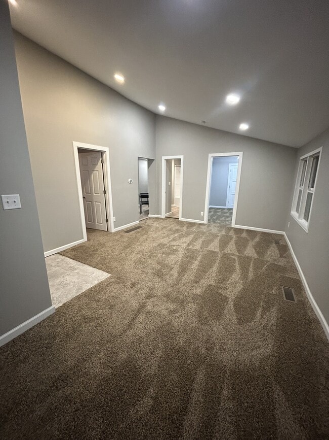 Photo - 207 Hamilton St