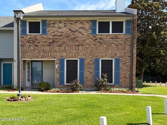 Photo - 204 Dublin Cir