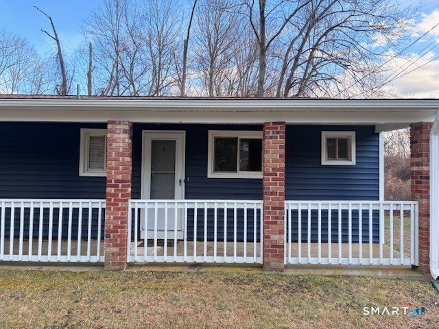 Building Photo - 2144 Waterbury Rd Unit 7