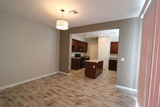 Photo - Beautiful 2 Story 3 Bedroom Home located in the Southwest
