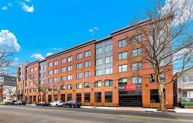 Photo - 222 Ave E Condo Unit 513