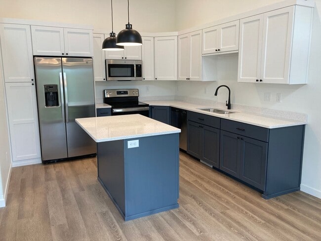 Photo - 3 Bed 3 Bath Twin Home