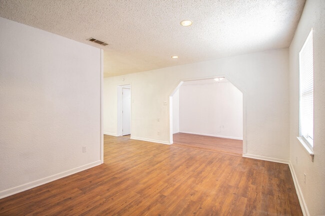 Photo - 4602 Detroit Ave