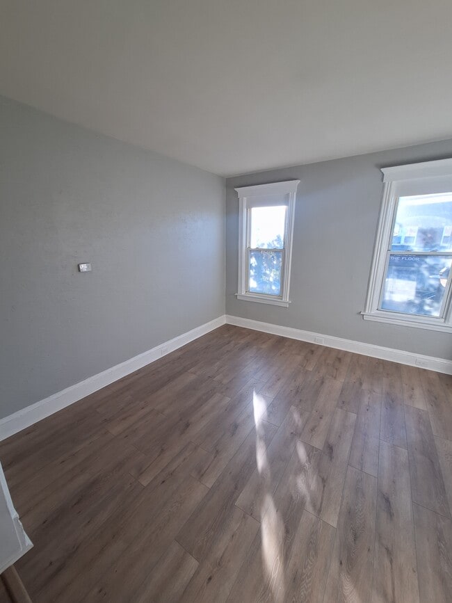 Photo - 96 Main St Unit 2L