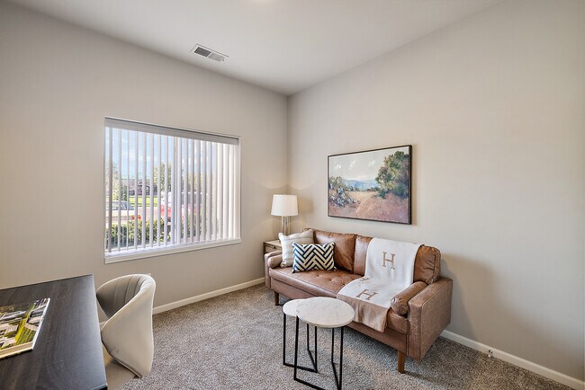 2nd bedroom or office