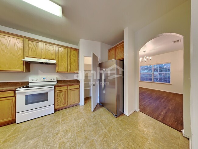 Photo - 4000 Hidden Meadow Ct
