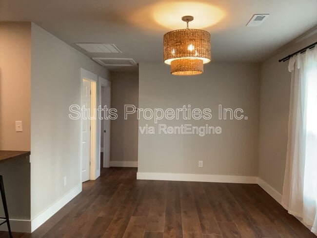 Photo - 625 Rivermont Rd