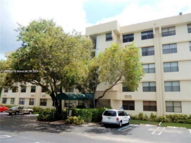 Photo - 2501 Riverside Dr Unit 506-A