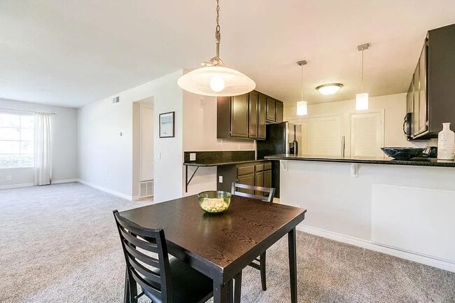 23 Exeter Unit 13,