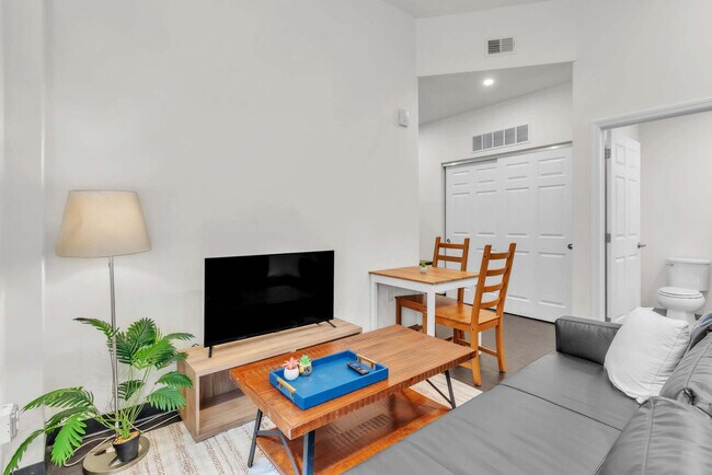 Building Photo - 800 Penn Ave Unit ID1382975P