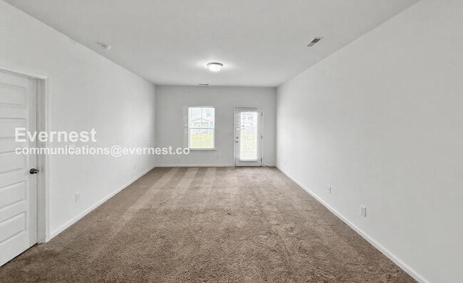 Photo - 104 Emma Grace Ln