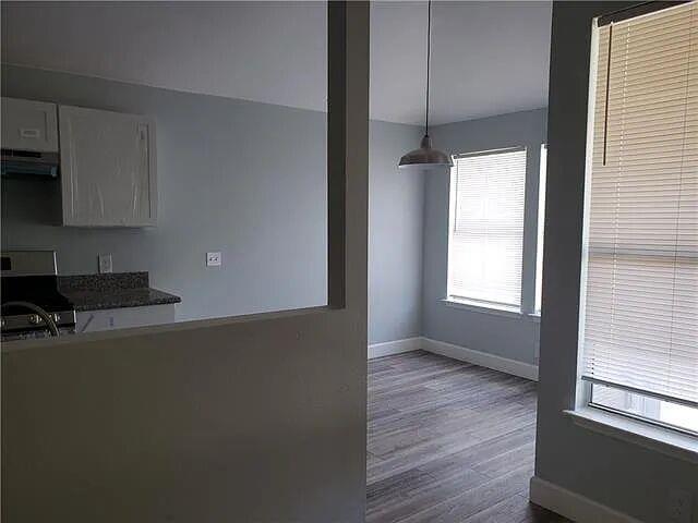 Photo - 107 Meadowside Dr