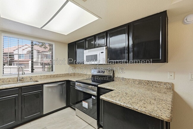 Building Photo - 839 S Westwood Unit Apartment 161