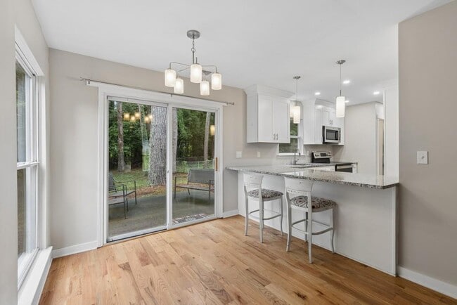 Photo - 4930 Farmstead Ct NE
