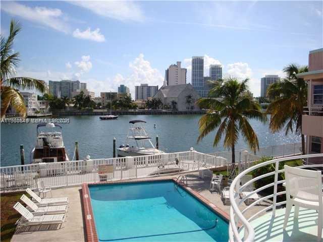 Photo - 6881 Bay Dr Unidad 13