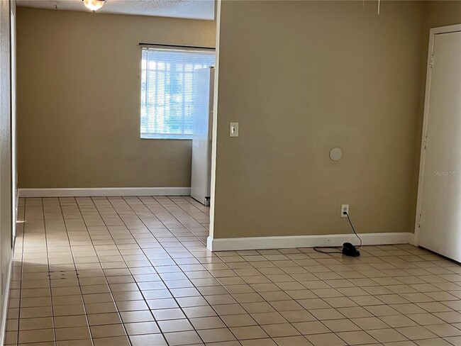 Photo - 4407 Signal Hill Rd