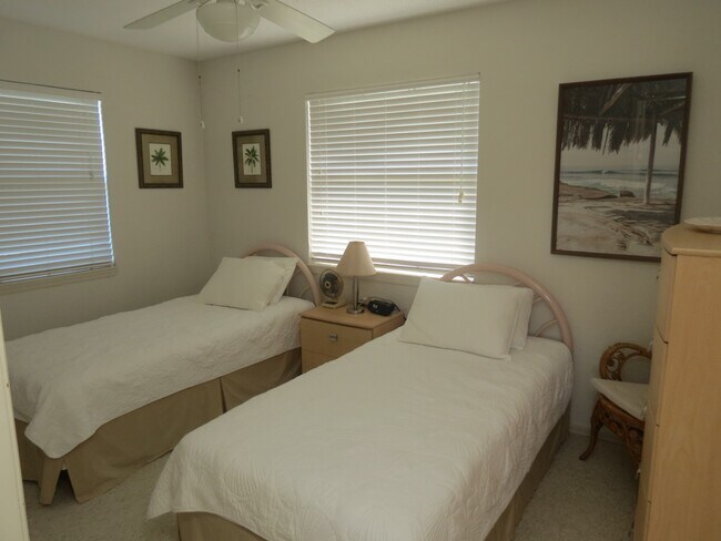 Photo - 205 Cardinal Dr