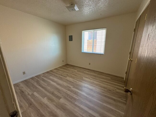 Photo - 13401 Fruit Ave NE